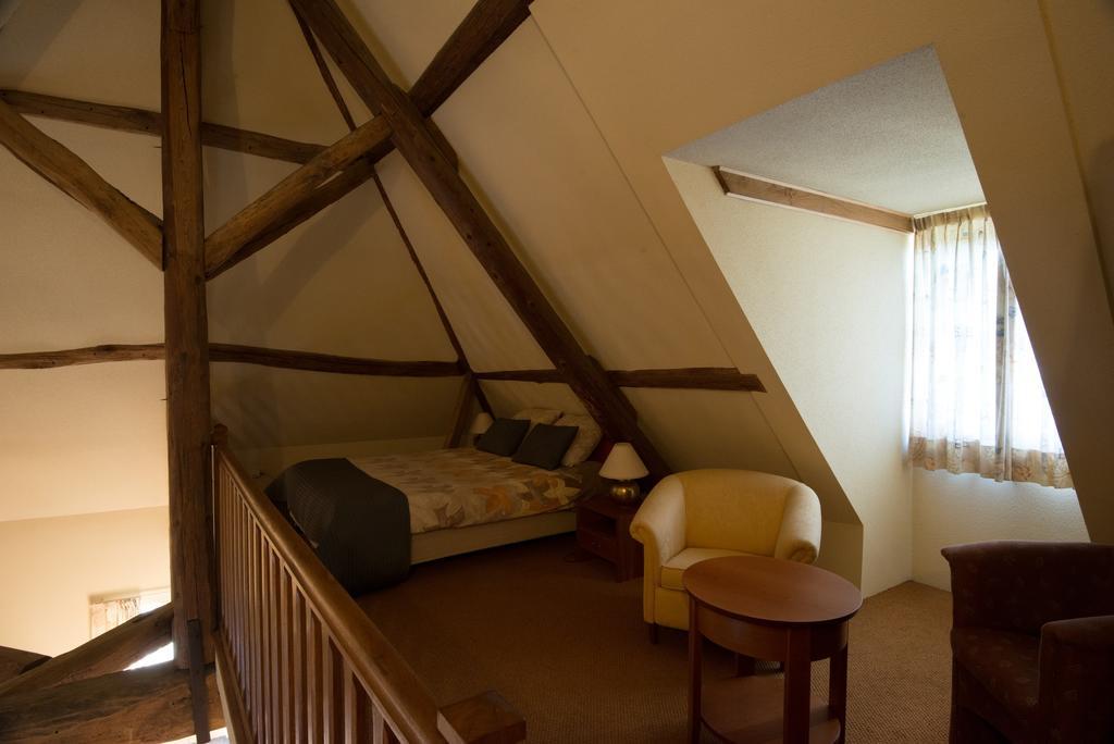 Charme Hotel La Dominotte Demigny Quarto foto