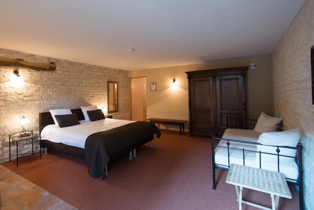 Charme Hotel La Dominotte Demigny Quarto foto